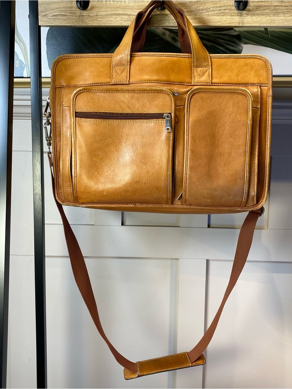 Wilsons Tan Leather Messenger Padded Laptop Bag Briefcase Shoulder Strap Pockets - Picture 2 of 16